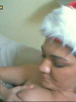 This hot amateur babe catches a nice facial